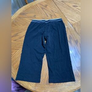 GW Sport capri pants. Size small.
